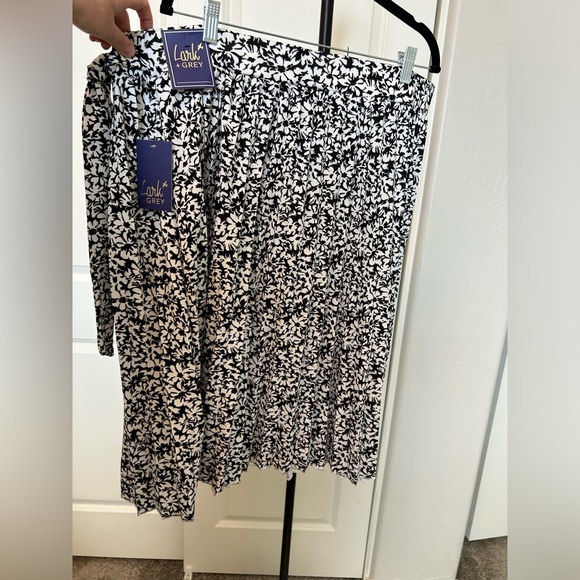 Lark + Grey TIERED RUFFLE MIDI SKIRT w/a side half belt to make a side bow/knot - Picture 4 of 8